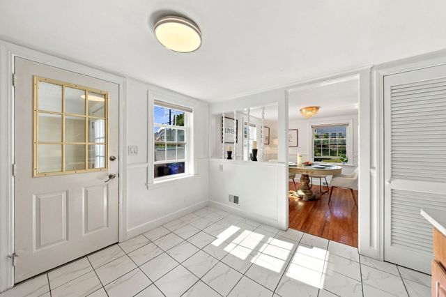 147 Elmlawn Rd, Braintree, MA 02184