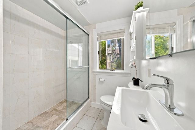 147 Elmlawn Rd, Braintree, MA 02184