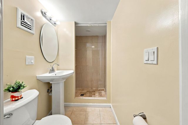 147 Elmlawn Rd, Braintree, MA 02184
