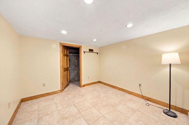 147 Elmlawn Rd, Braintree, MA 02184
