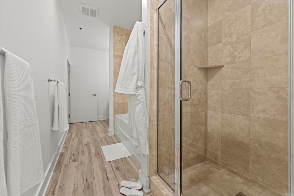 Image 18 of property listing at 950 6Th Avenue 545, San Diego, CA 92101