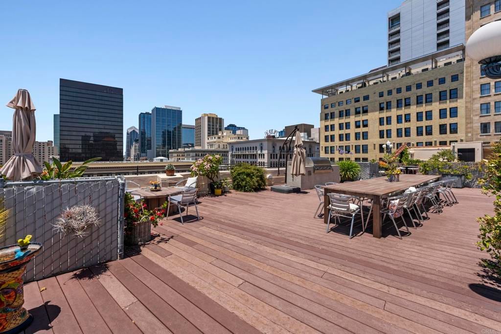 Image 23 of property listing at 950 6Th Avenue 545, San Diego, CA 92101