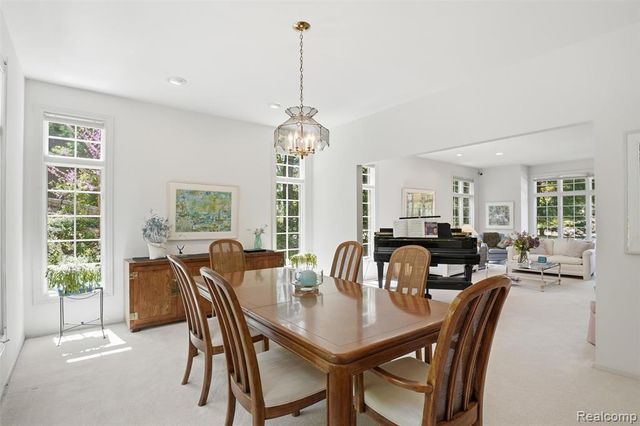 628 Green Road, Ann Arbor, MI 48105