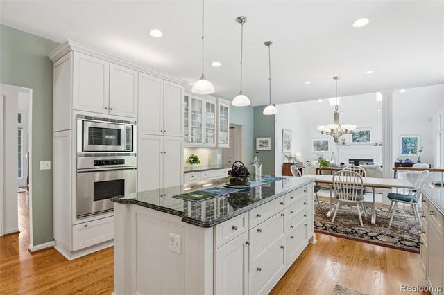628 Green Road, Ann Arbor, MI 48105