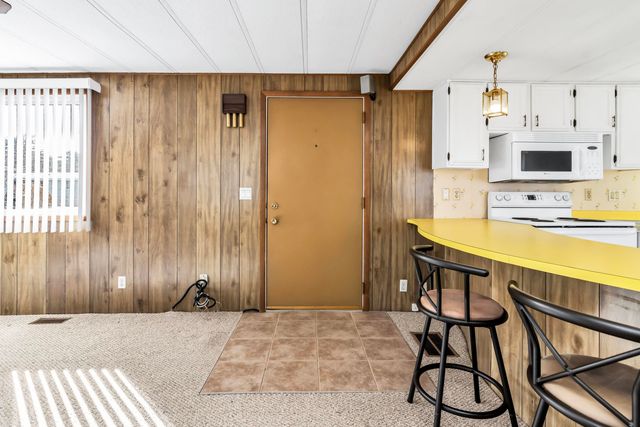 47 Scott Avenue, Seabrook, NH 03874