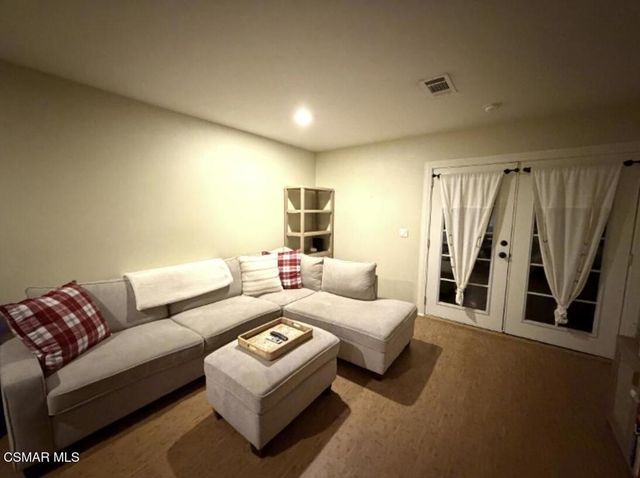 117 Sunset Drive, Thousand Oaks, CA 91362