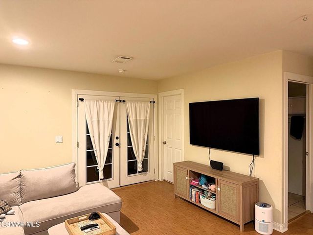 117 Sunset Drive, Thousand Oaks, CA 91362