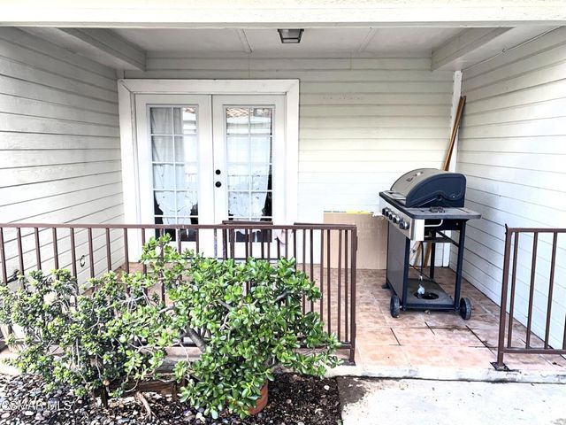 117 Sunset Drive, Thousand Oaks, CA 91362