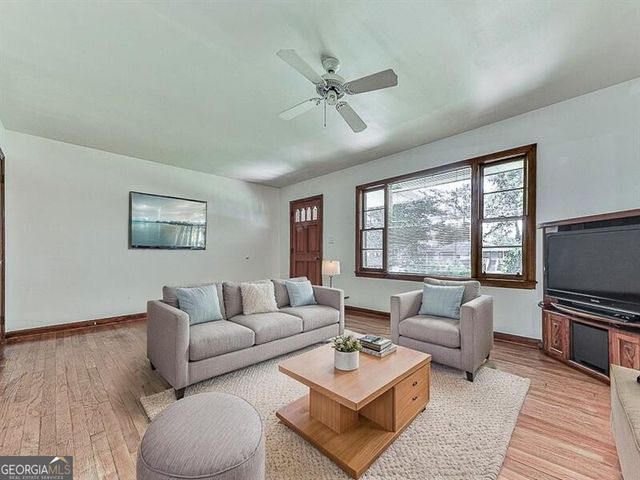 291 Sourwood Drive, Marietta, GA 30062