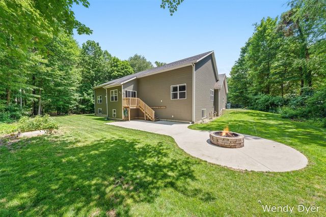 6681 Wood Hollow Court, Allendale, MI 49401