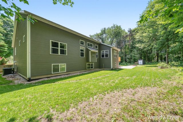 6681 Wood Hollow Court, Allendale, MI 49401