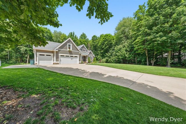 6681 Wood Hollow Court, Allendale, MI 49401