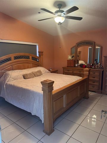 8748 NW 143rd Ter, Miami Lakes, FL 33018