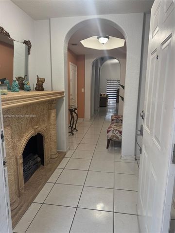 8748 NW 143rd Ter, Miami Lakes, FL 33018