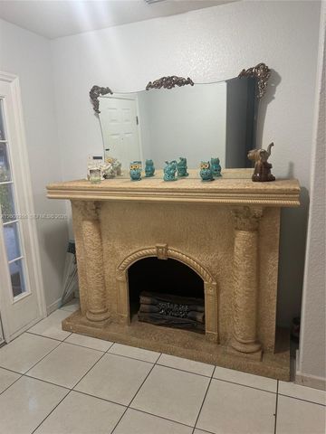 8748 NW 143rd Ter, Miami Lakes, FL 33018