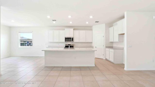 11833 Memorial Drive, Brooksville, FL 34613
