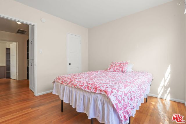 2035 Castle Heights Avenue, Los Angeles, CA 90034