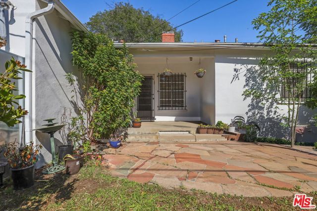 2035 Castle Heights Avenue, Los Angeles, CA 90034