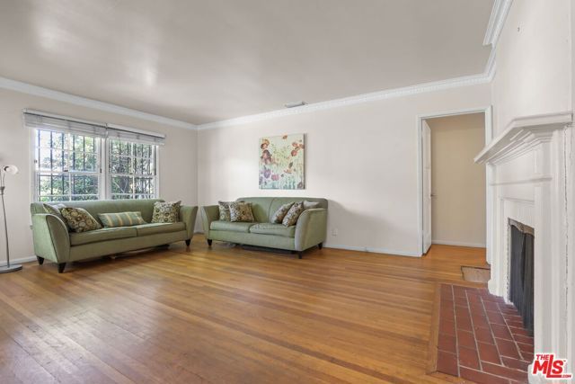 2035 Castle Heights Avenue, Los Angeles, CA 90034