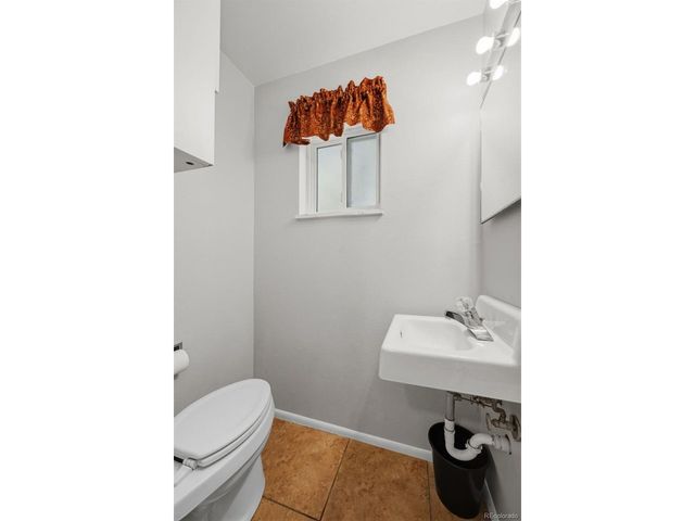 353 Dozier Ave, Canon City, CO 81212