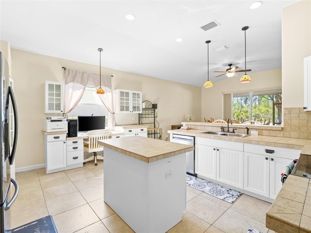 319 GARDENDALE CIRCLE SE, Palm Bay, FL 32909