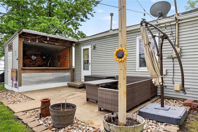 1417 E Loula Street, Olathe, KS 66061