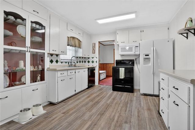 1417 E Loula Street, Olathe, KS 66061