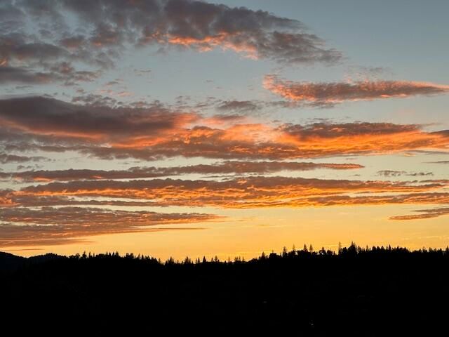 182 Blue Chip Lane, Grants Pass, OR 97527