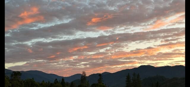 182 Blue Chip Lane, Grants Pass, OR 97527