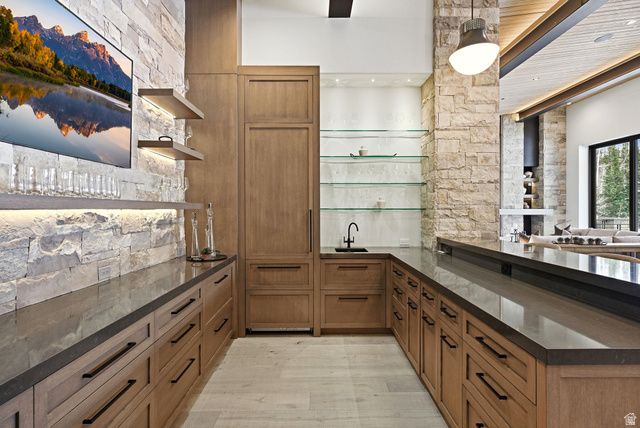 258 WHITE PINE CANYON RD, Park City, UT 84060