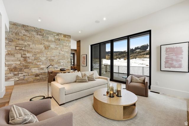 258 WHITE PINE CANYON RD, Park City, UT 84060