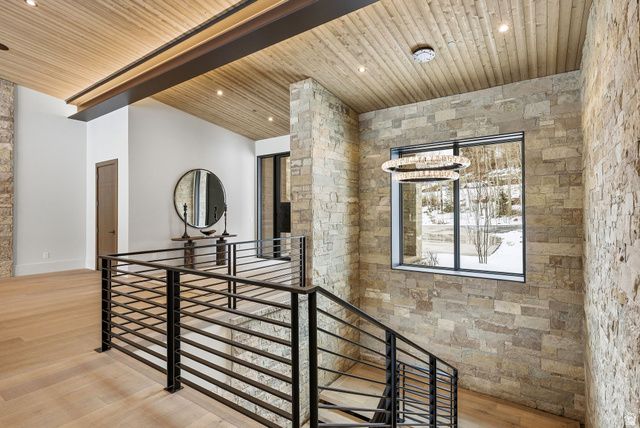 258 WHITE PINE CANYON RD, Park City, UT 84060