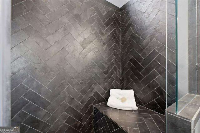 4186 Riverhill Court NE, Roswell, GA 30075