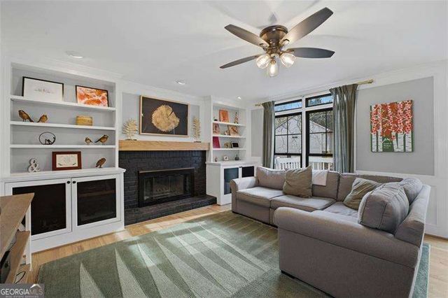 4186 Riverhill Court NE, Roswell, GA 30075