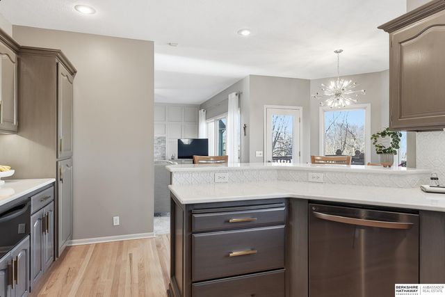 18320 Ontario Street, Omaha, NE 68130