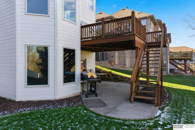 18320 Ontario Street, Omaha, NE 68130