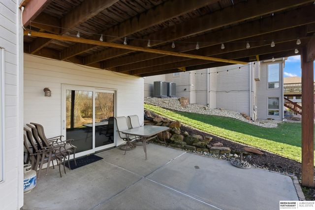 18320 Ontario Street, Omaha, NE 68130