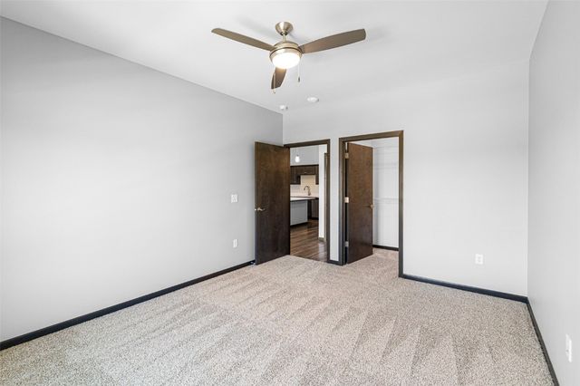 2877 Spring Rose Circle 203, Coralville, IA 52241