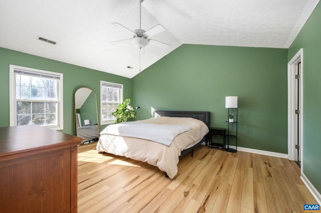 14 WOODLAWN DR, Palmyra, VA 22963