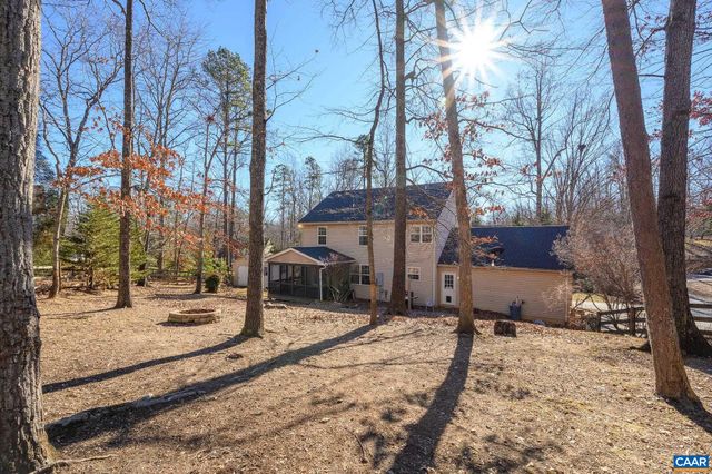 14 WOODLAWN DR, Palmyra, VA 22963