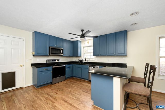 14 WOODLAWN DR, Palmyra, VA 22963