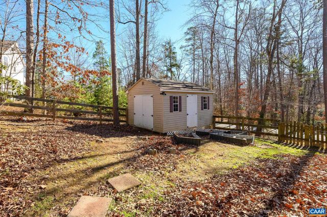 14 WOODLAWN DR, Palmyra, VA 22963