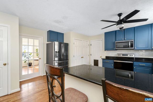 14 WOODLAWN DR, Palmyra, VA 22963