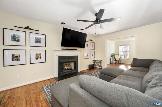 14 WOODLAWN DR, Palmyra, VA 22963