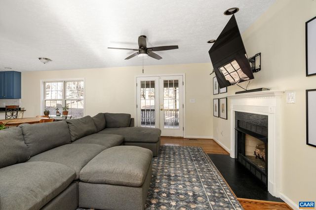 14 WOODLAWN DR, Palmyra, VA 22963