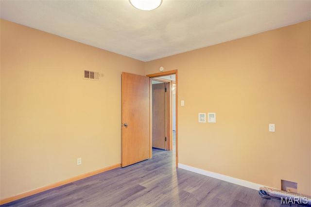 7647 Genesta Street, St Louis, MO 63123