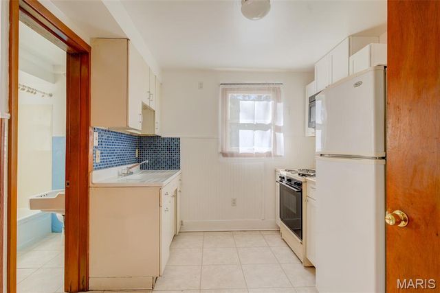 7647 Genesta Street, St Louis, MO 63123