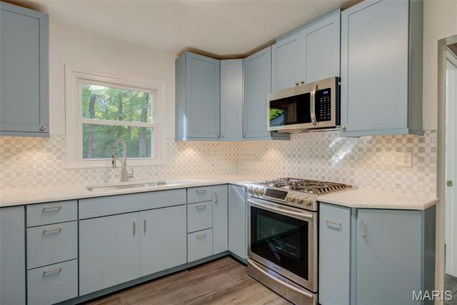 7647 Genesta Street, St Louis, MO 63123