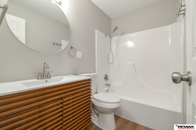 240 E 22nd Street, Crete, NE 68333