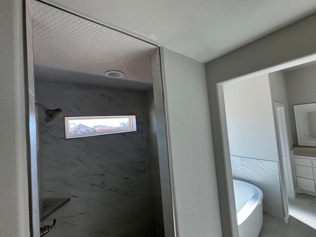 520 Calla Lily Way, Tolar, TX 76476